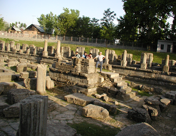Avantipora
